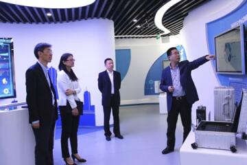 杭州高新區（濱江）領(lǐng)導蒞臨遠望信息調研指導